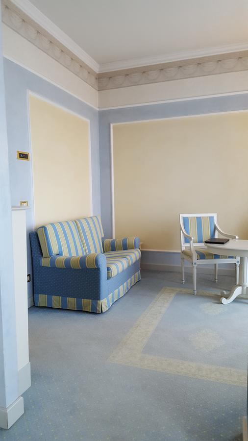 Hotel Sollievo Монтегрото Терме Екстериор снимка